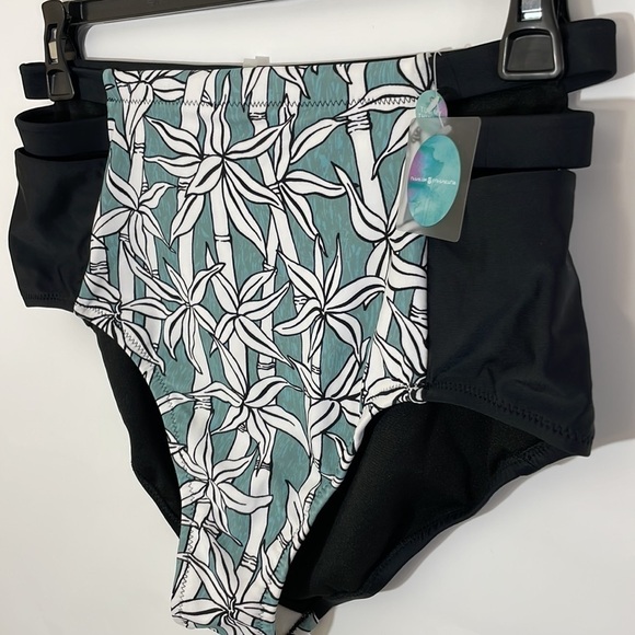 Raisins Curve Plus Size Strappy-Back Top 20W bikini bottom 18 W Swimsuit - Picture 11 of 13